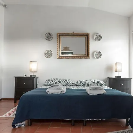 Cute House In Central Todi With Sensational Views