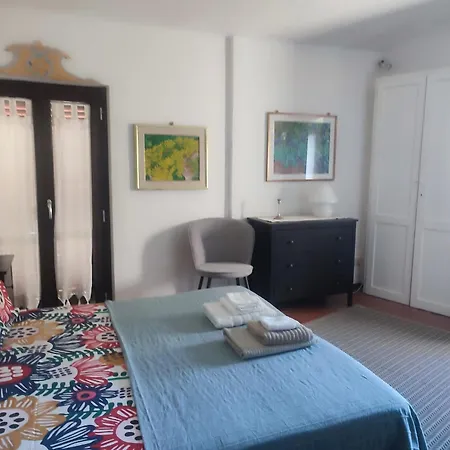 Nyaraló Cute House In Central Todi With Sensational Views *